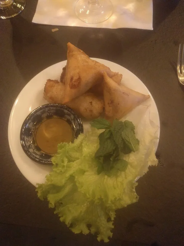 Nem Et Samosa Poulet